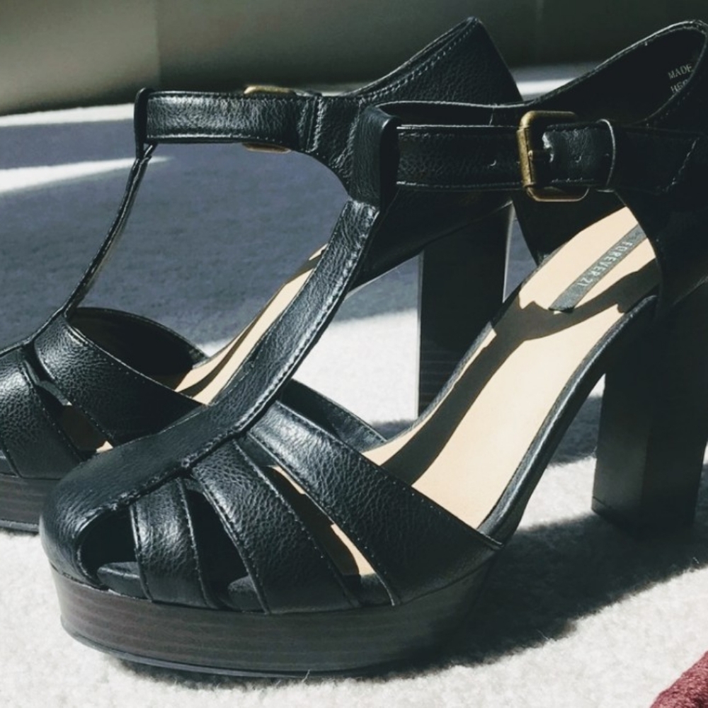 FOREVER 21 PUMPS LOOKING FOR THIS SHOE